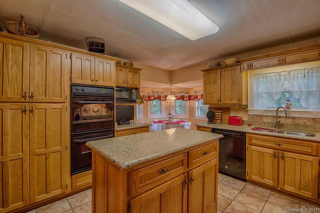 13 Greenview Drive - Photo 12