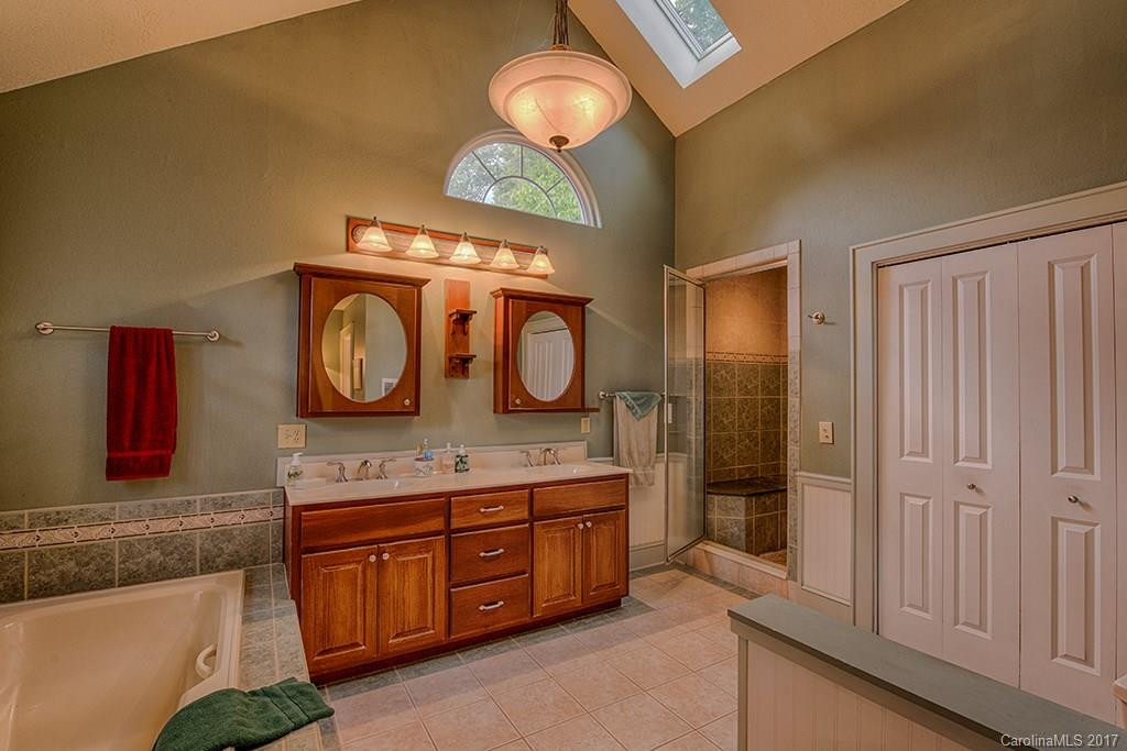 13 Greenview Drive - Photo 16