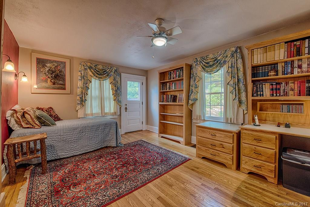 13 Greenview Drive - Photo 18