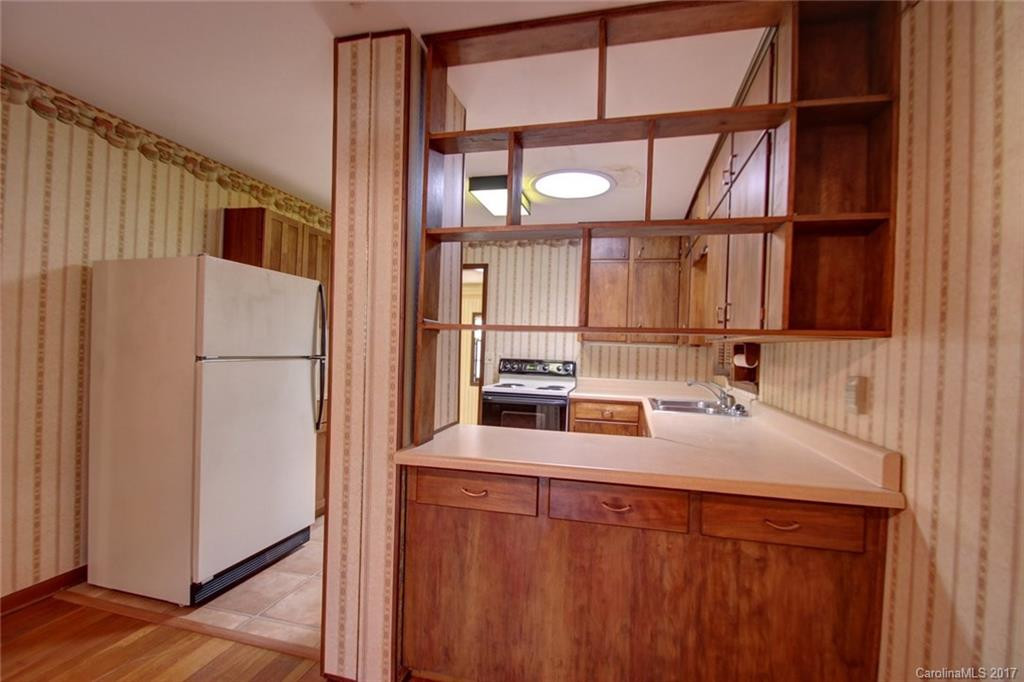 1050 Ratcliff Cove Road - Photo 5