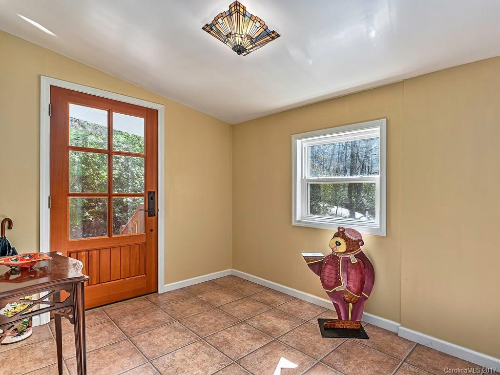 321 Sourwood Road - Photo 2