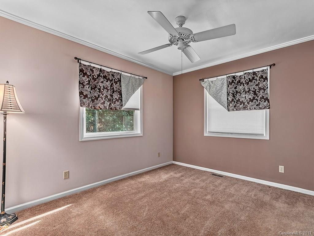 321 Sourwood Road - Photo 20
