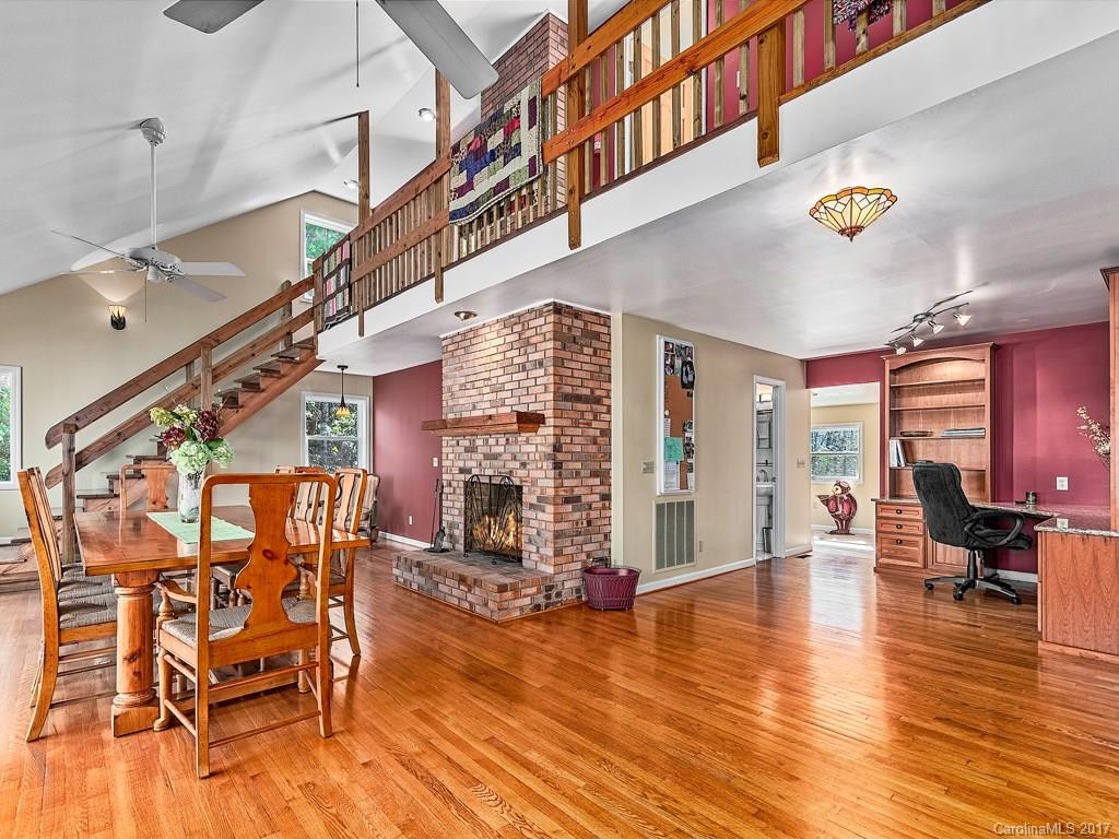 321 Sourwood Road - Photo 3