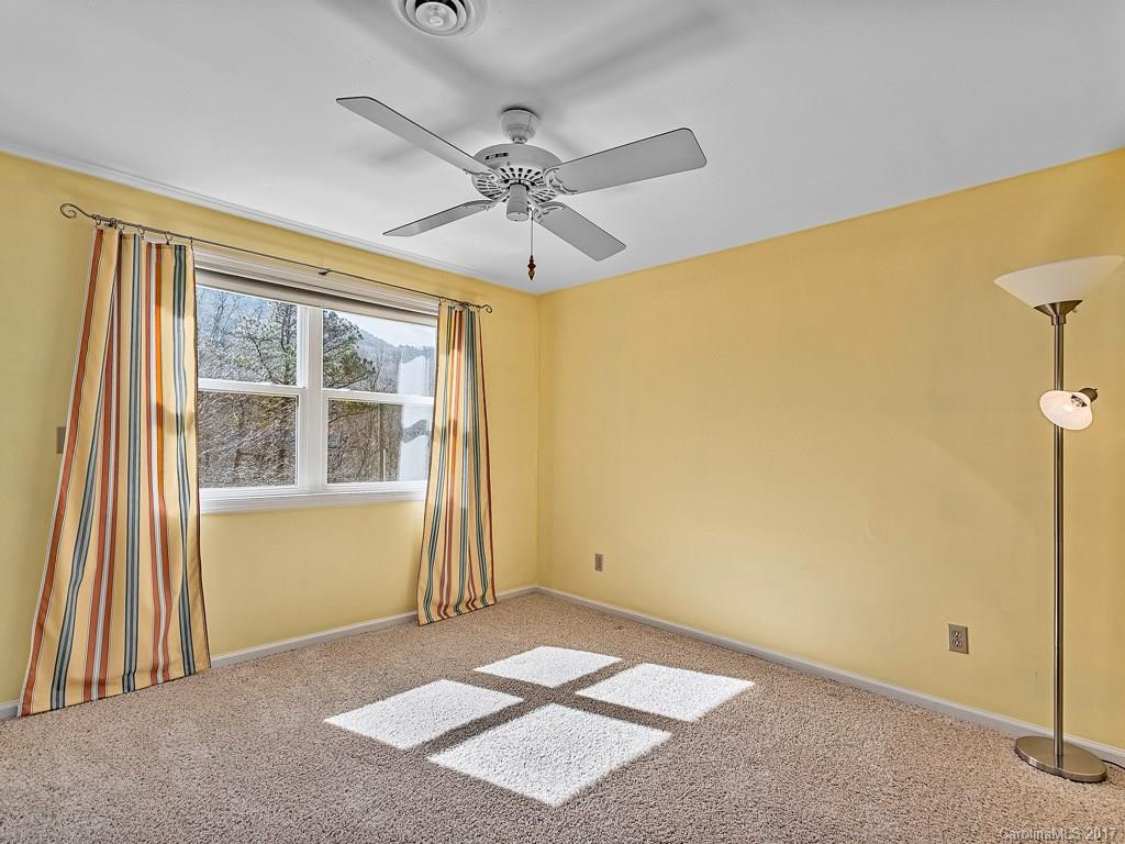 321 Sourwood Road - Photo 23