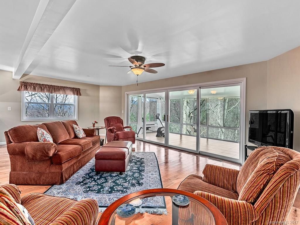 321 Sourwood Road - Photo 8