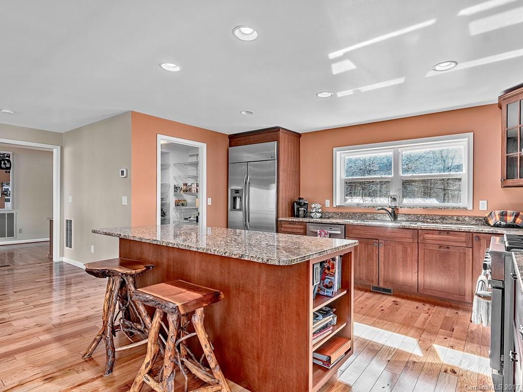 321 Sourwood Road - Photo 9