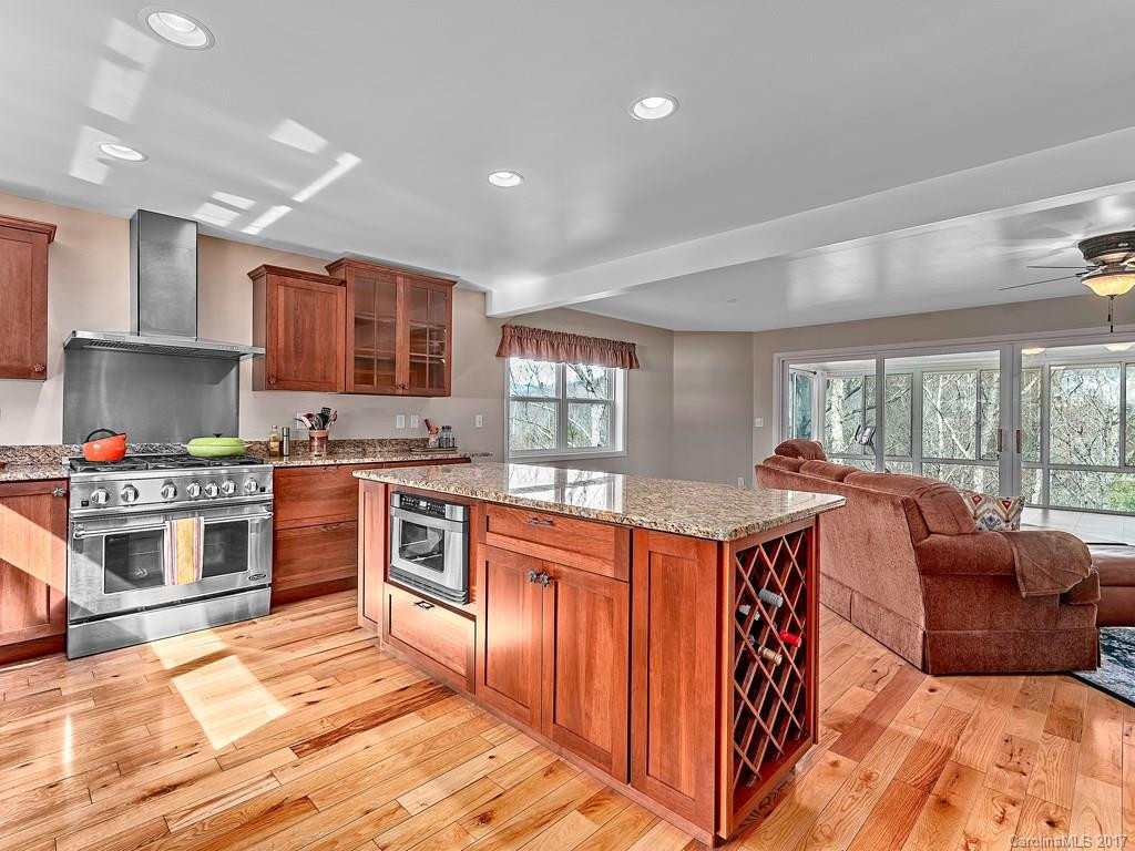 321 Sourwood Road - Photo 10