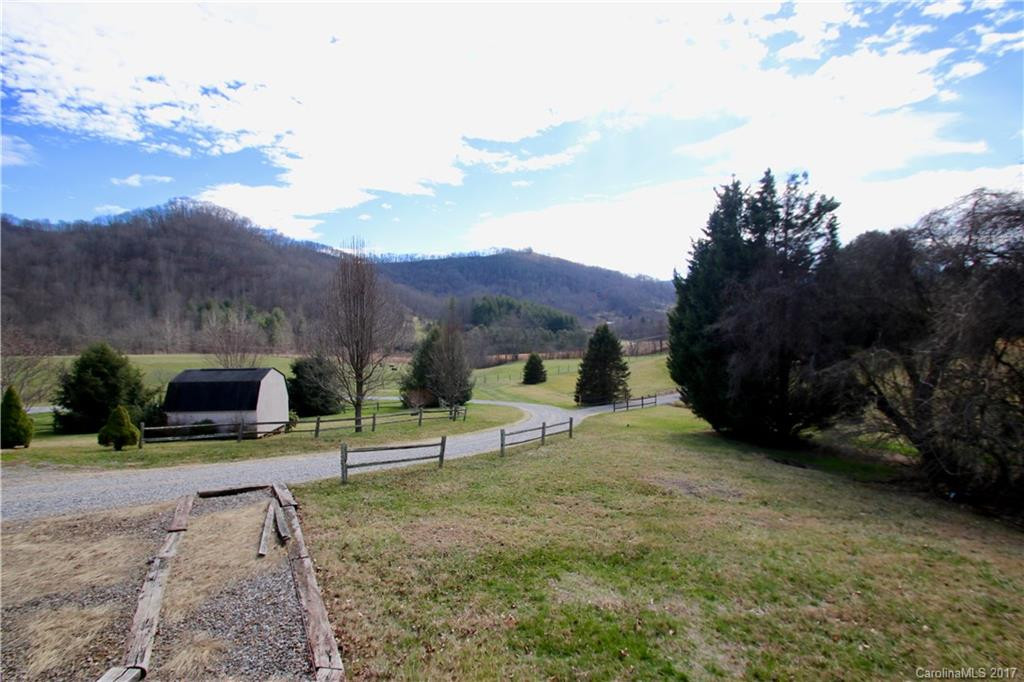 16 Hathaway Lane #76 - Photo 18