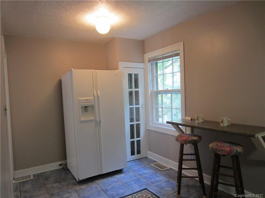 309 Sunset Drive - Photo 12