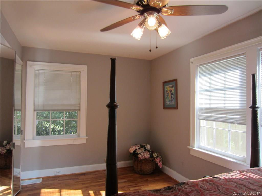 309 Sunset Drive - Photo 15