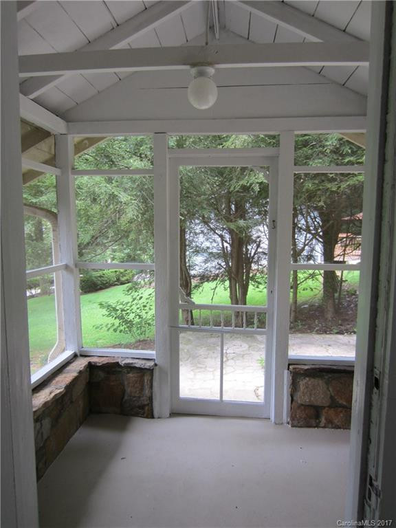 309 Sunset Drive - Photo 18