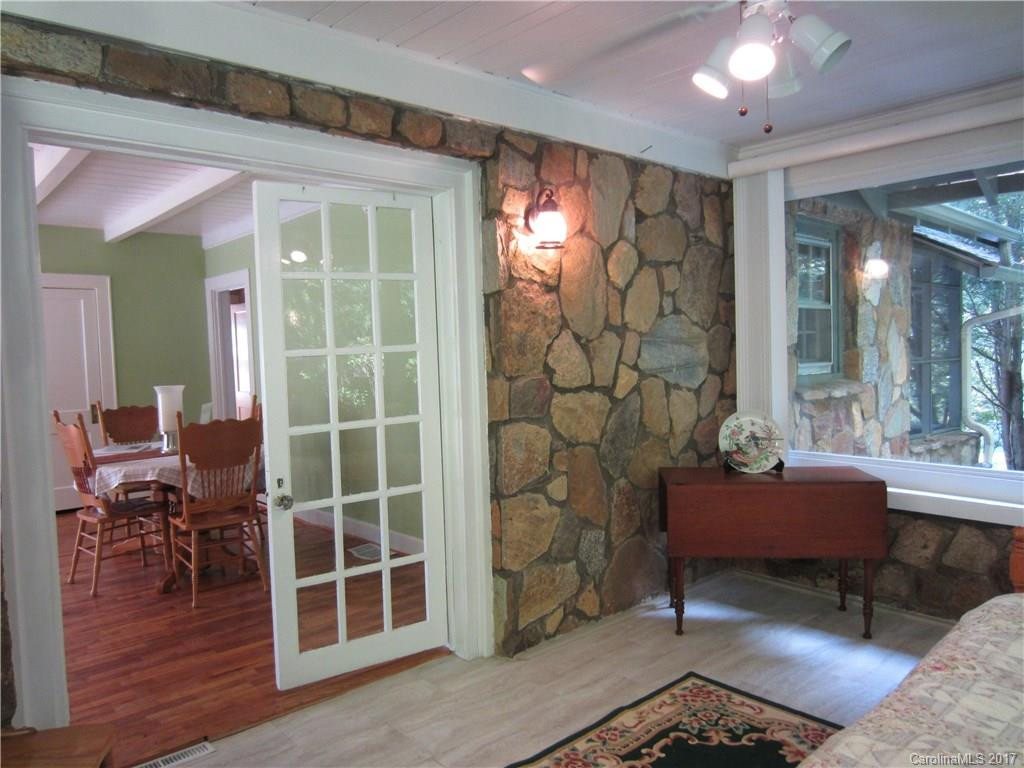 309 Sunset Drive - Photo 8