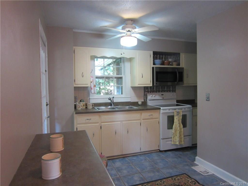 309 Sunset Drive - Photo 10