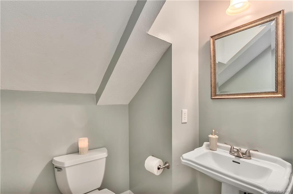 522 Highview Drive - Photo 22