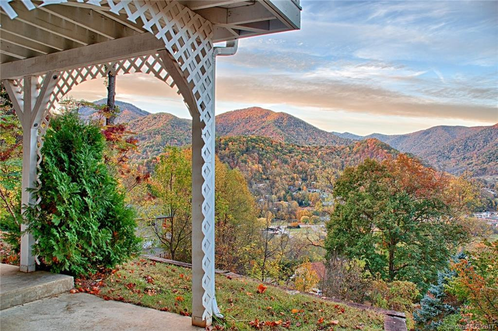 522 Highview Drive - Photo 4