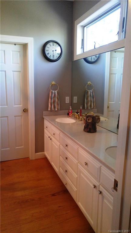 7136 Rhododendron Drive - Photo 11