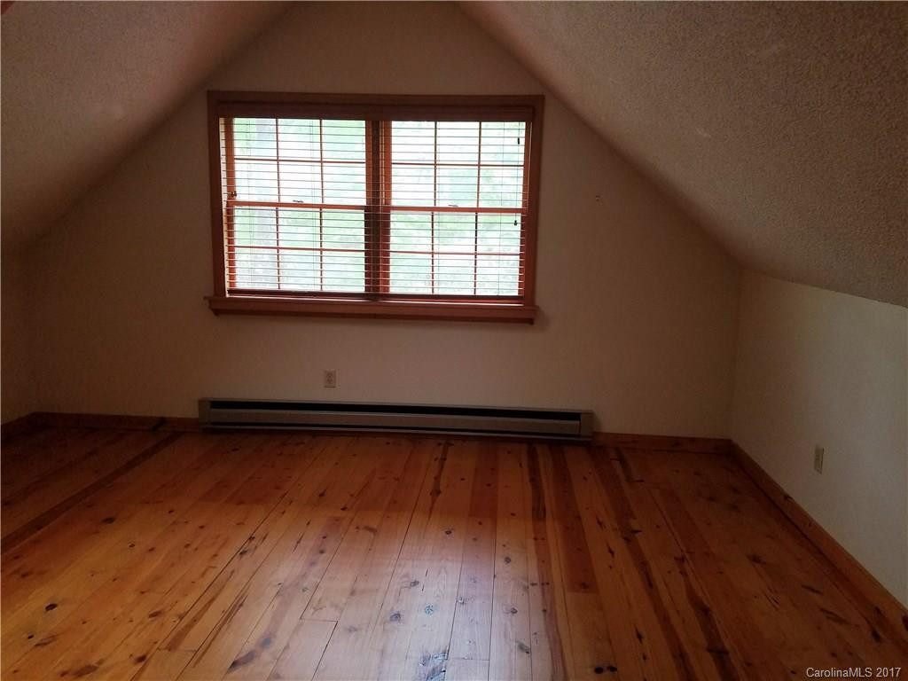 7136 Rhododendron Drive - Photo 18