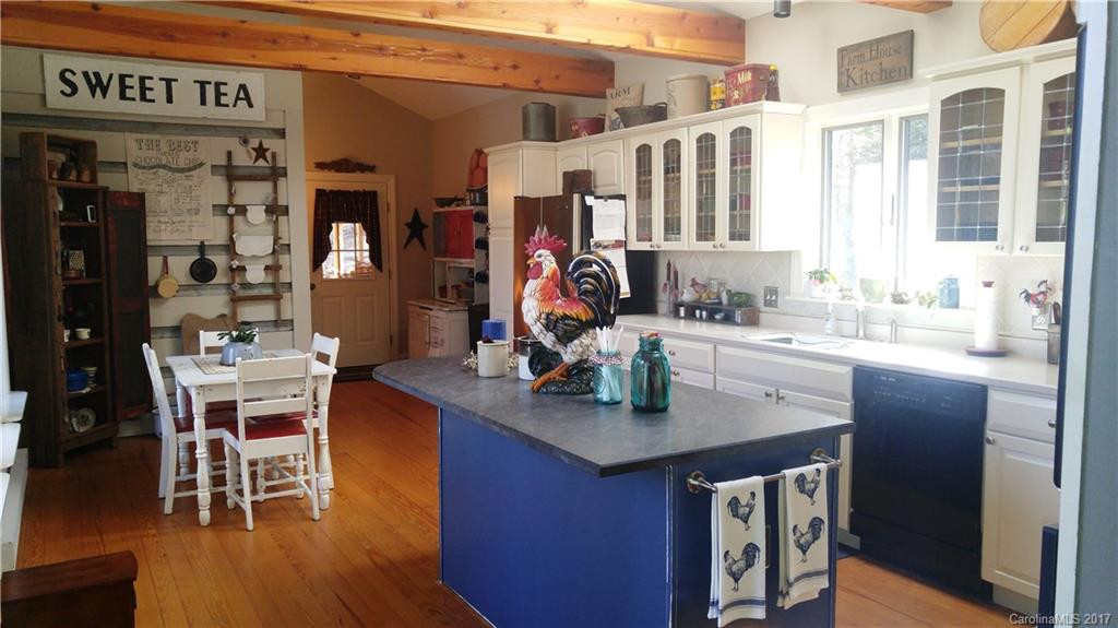 7136 Rhododendron Drive - Photo 3
