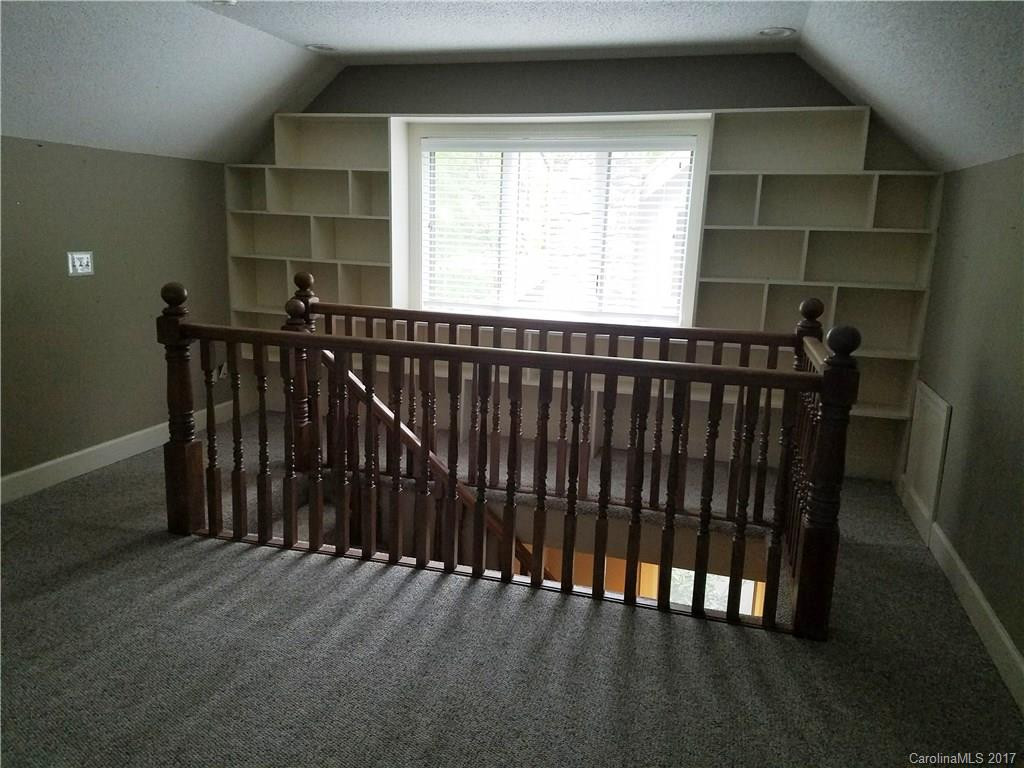 7136 Rhododendron Drive - Photo 21