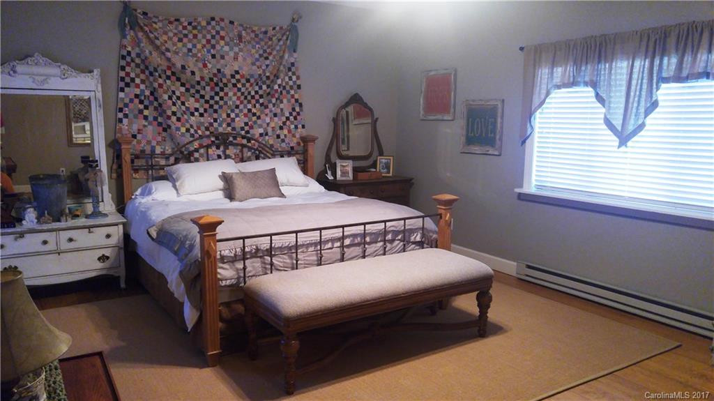 7136 Rhododendron Drive - Photo 8