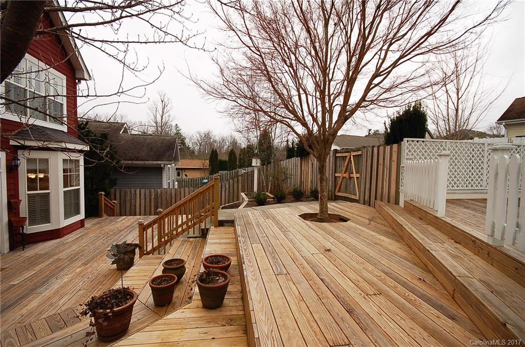 108 Village Greenway Way - Photo 8