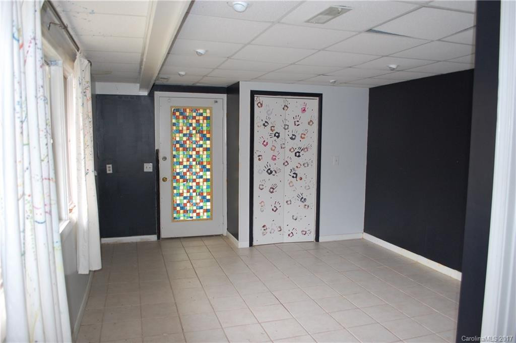 865 Vineyard Road - Photo 18