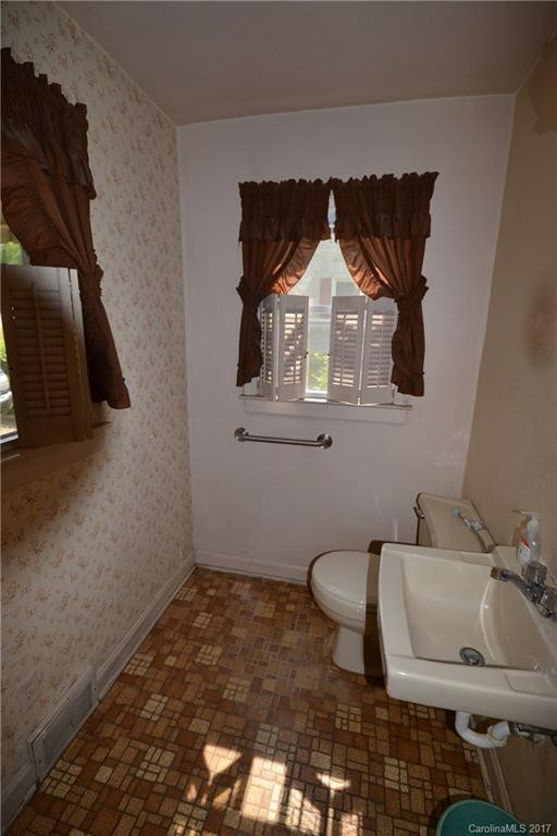 32 Wilshire Drive - Photo 12