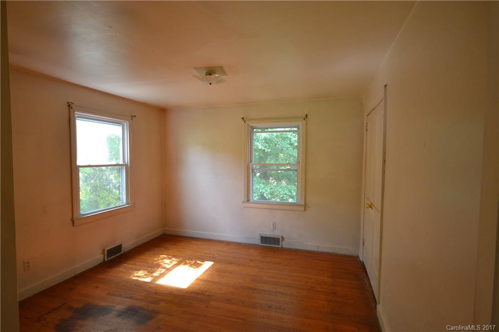 32 Wilshire Drive - Photo 8
