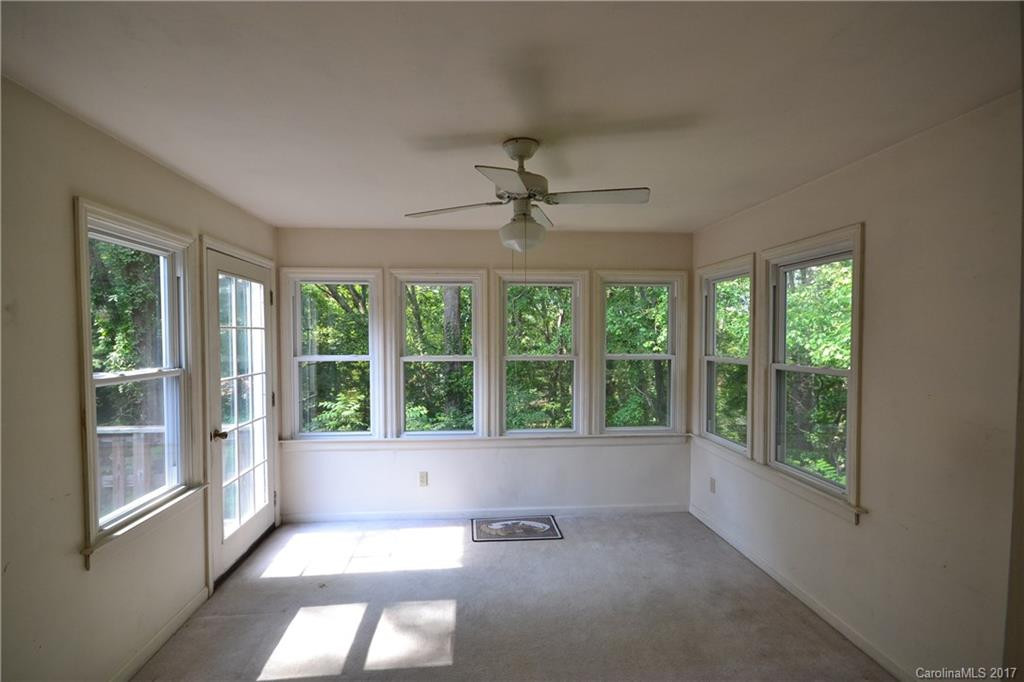 32 Wilshire Drive - Photo 10