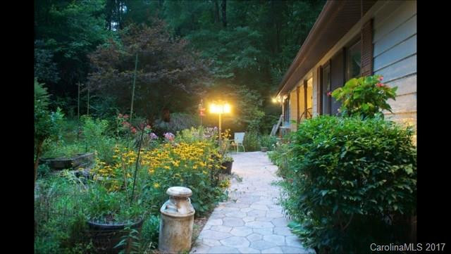 1017 Three Mile Knob Road - Photo 2