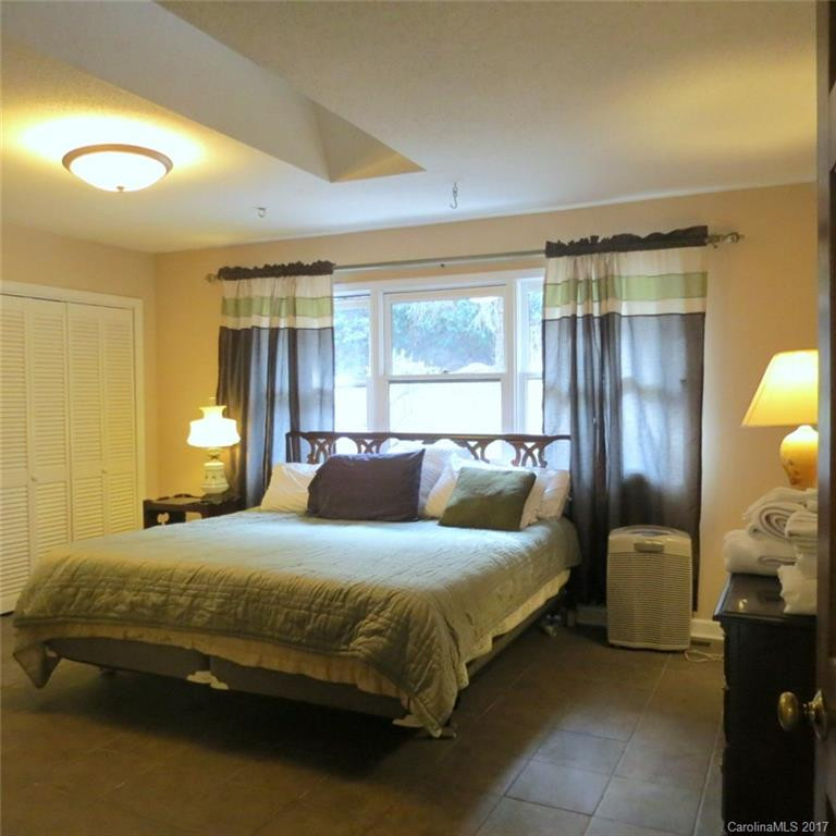1017 Three Mile Knob Road - Photo 13