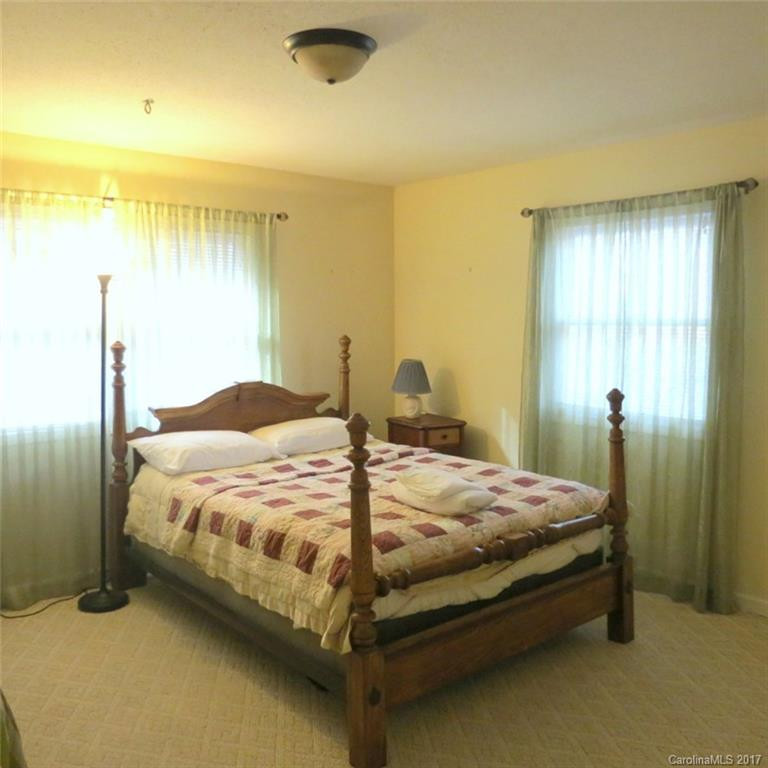 1017 Three Mile Knob Road - Photo 15