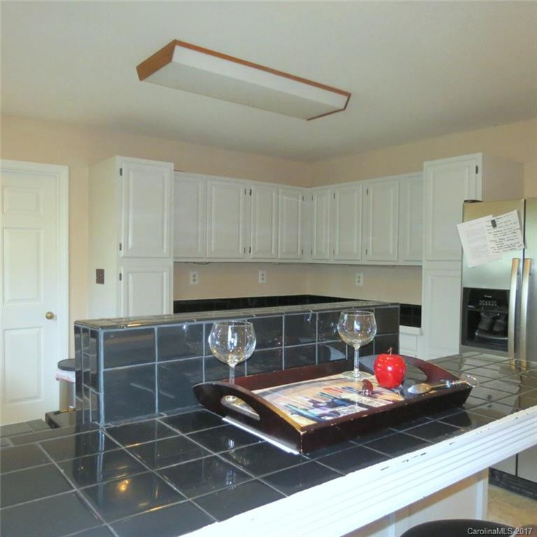 1017 Three Mile Knob Road - Photo 6