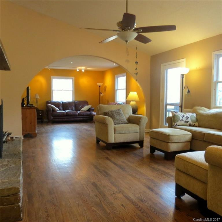 1017 Three Mile Knob Road - Photo 9