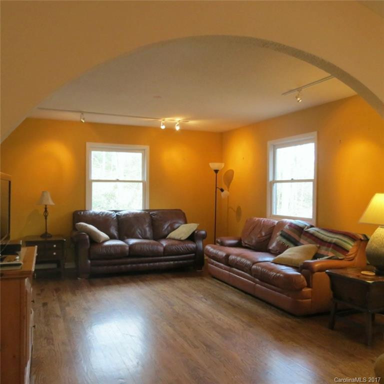1017 Three Mile Knob Road - Photo 10
