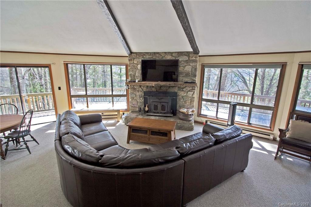 1299 Country Club Drive - Photo 3