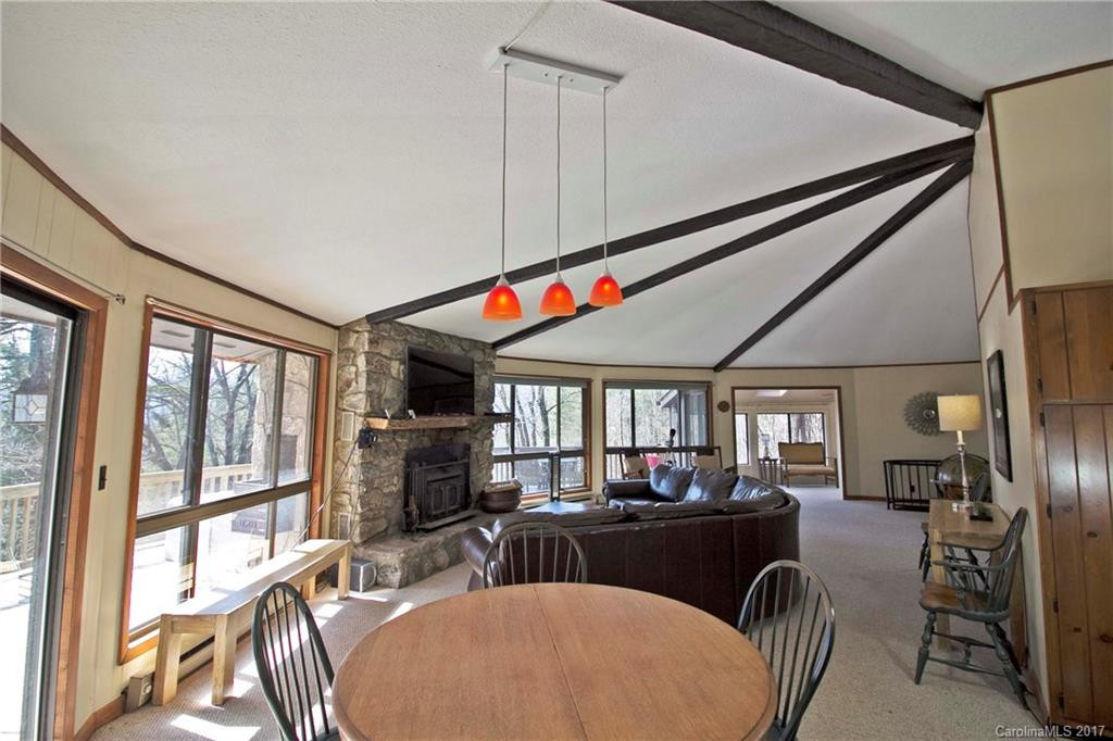 1299 Country Club Drive - Photo 4
