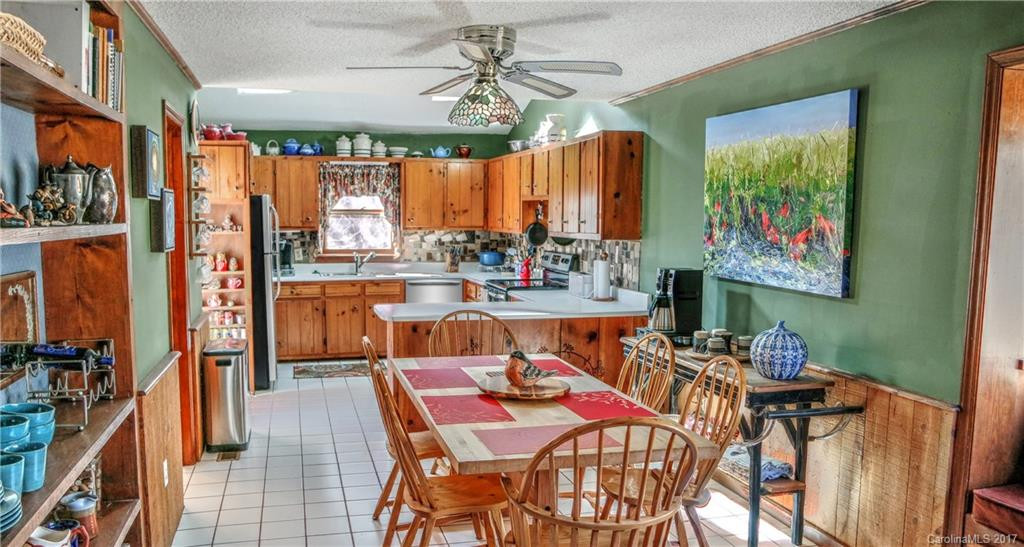 266 Hillcrest Drive - Photo 5