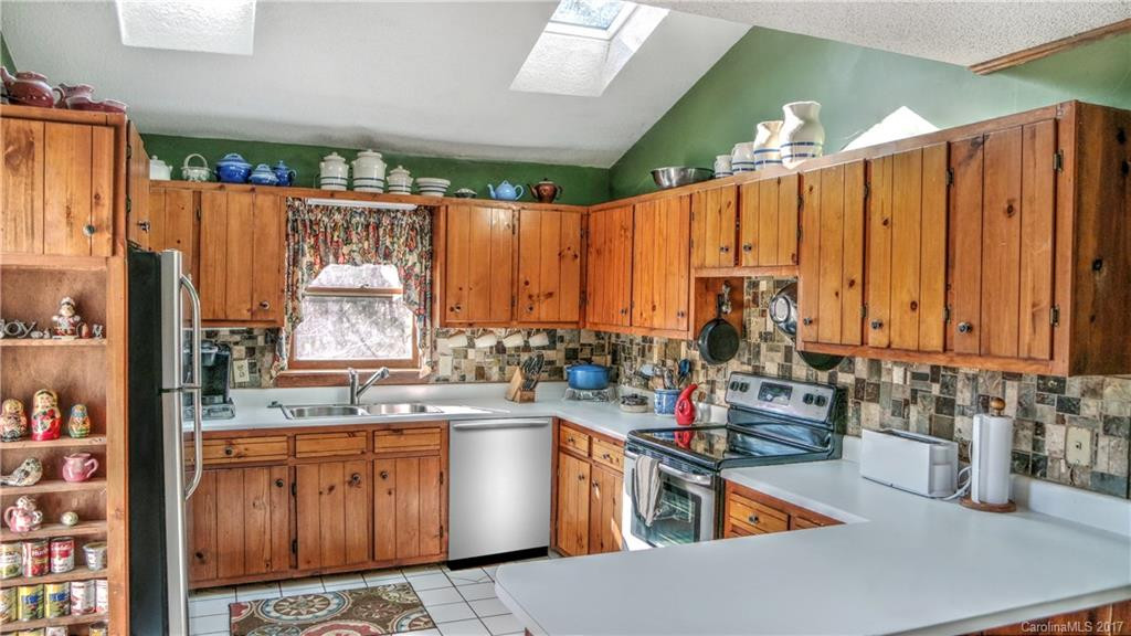 266 Hillcrest Drive - Photo 6