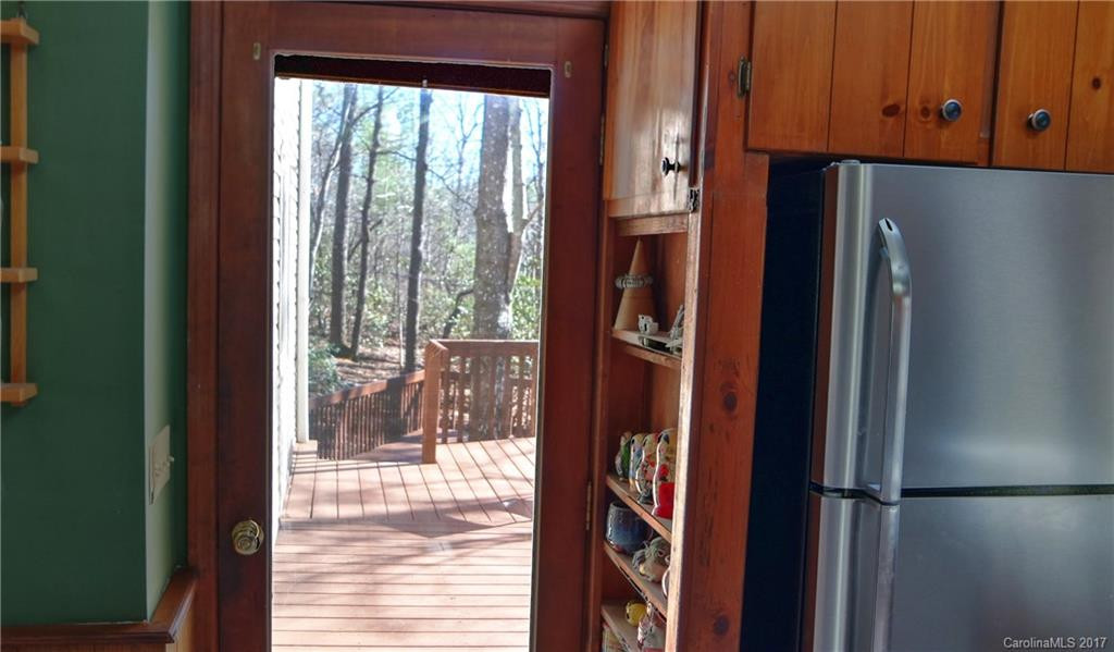 266 Hillcrest Drive - Photo 7
