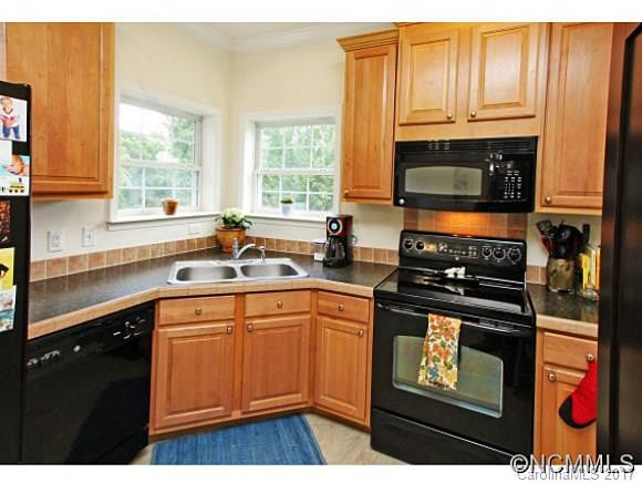 230 Newfound Street - Photo 4