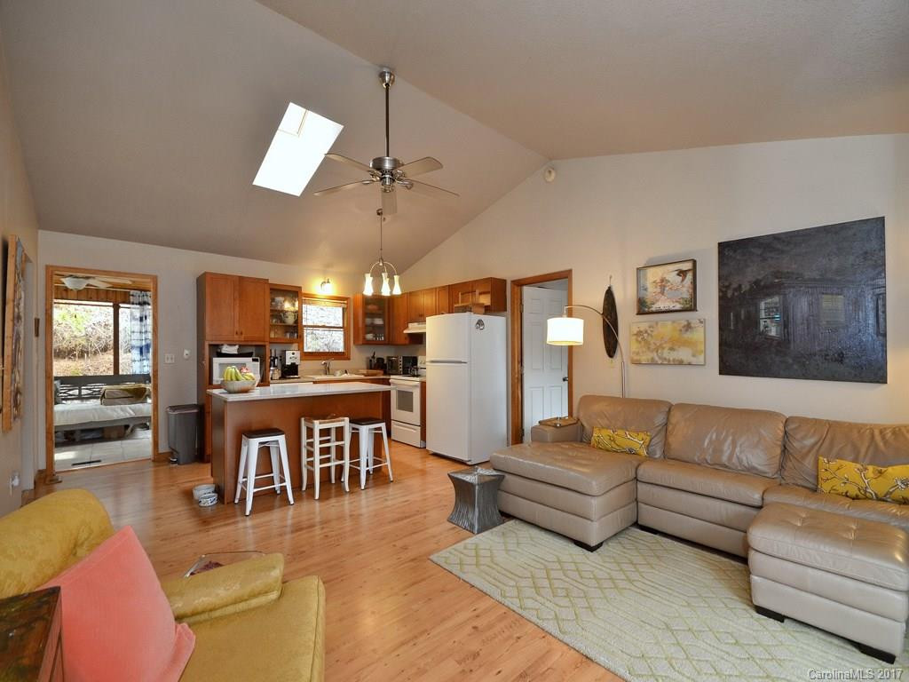 57 Benfield Road - Photo 3