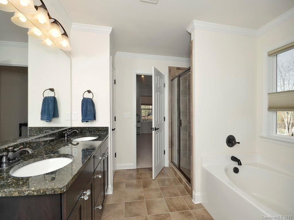 154 Lakeway Drive - Photo 15