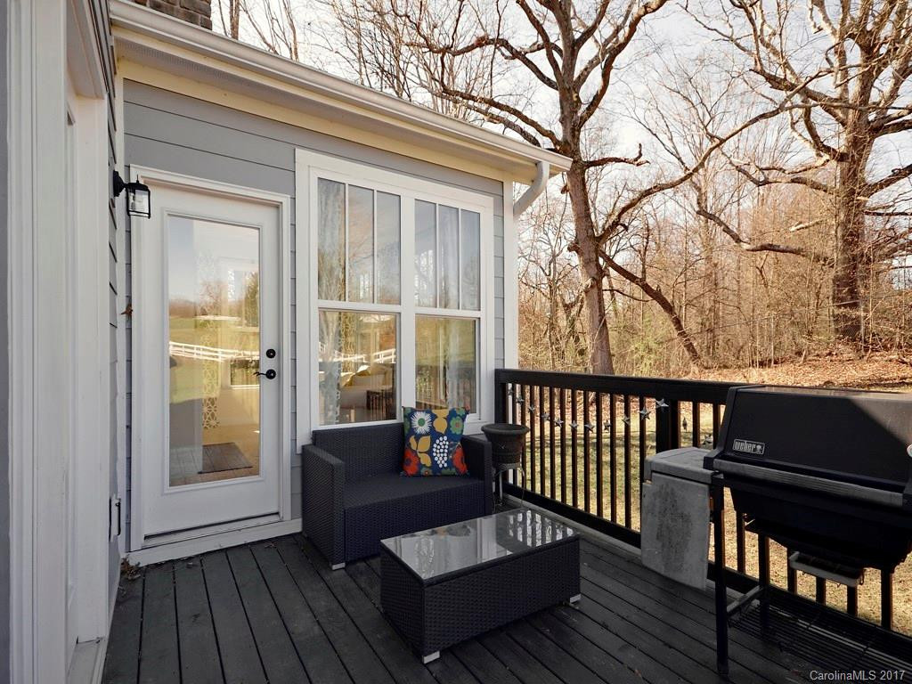 154 Lakeway Drive - Photo 18