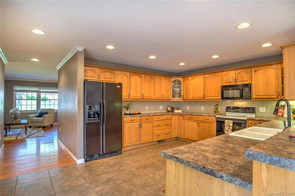 4 Fernbrook Place - Photo 5