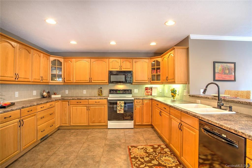 4 Fernbrook Place - Photo 6