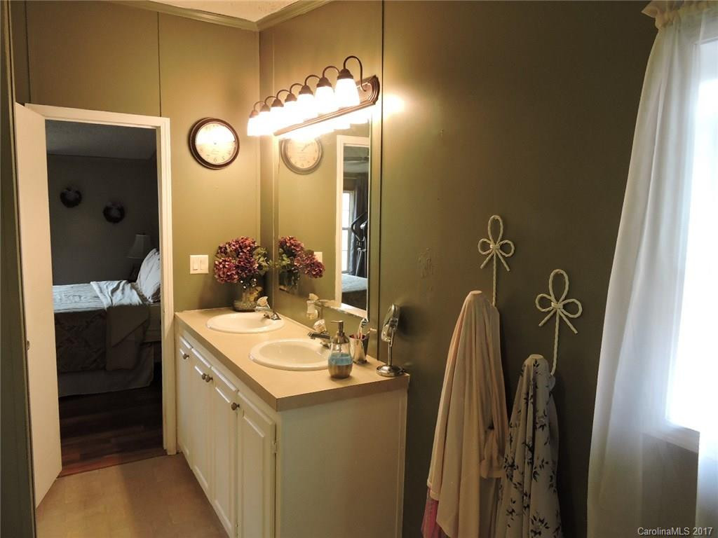 6 Harold Connor Drive - Photo 13