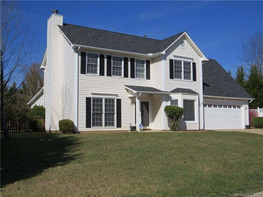 1203 Pebble Lane