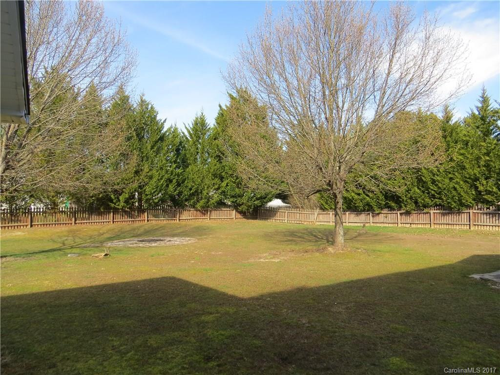1203 Pebble Lane - Photo 12