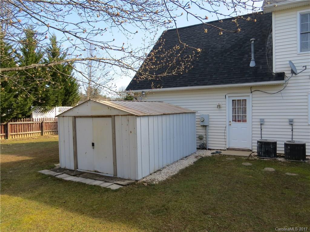 1203 Pebble Lane - Photo 13